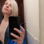 ����� ����