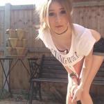 �������