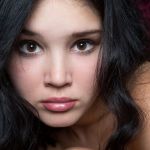 ����� ����