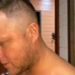 �-� ��������